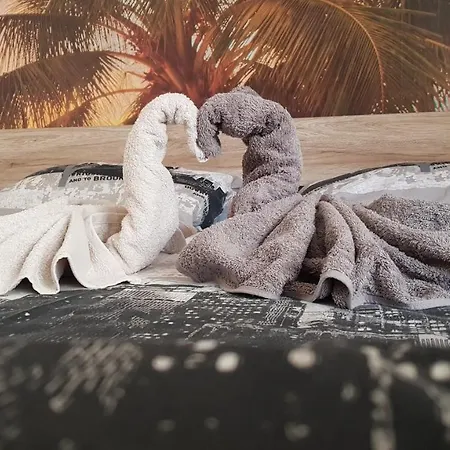 Deea * Нэводари