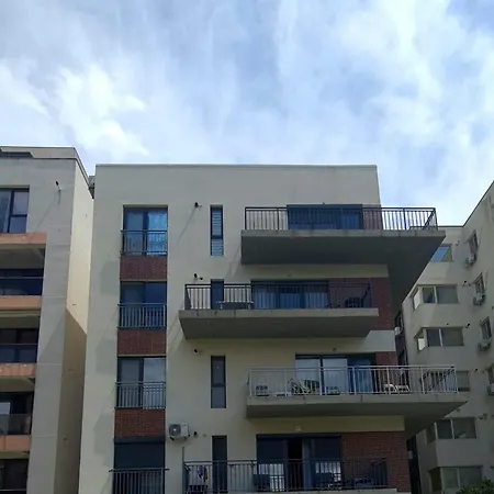 Deea Apartment *