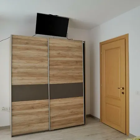 Apartment Deea